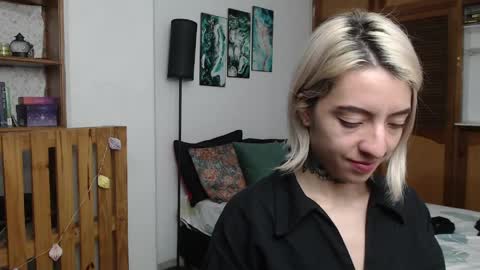 alicee_logan_ online show from 04.04.26
