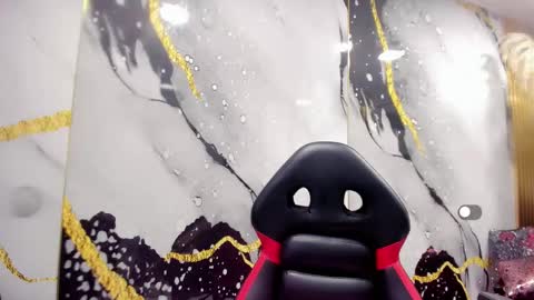 Snapshot of alicee_mature chatting on 02.20.26 alicee online show from 02.20.26