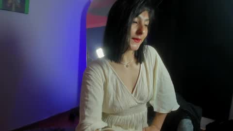 Snapshot of alicee_roos chatting on 05.29.26 Alice online show from 05.29.26