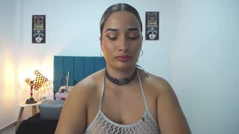 Snapshot of alicee_wild_ chatting on 10.10.25 Alicia 1000 PM - 600 AM COLOMBIAN TIME online show from 10.10.25