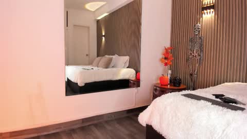 Alice  online show from 10.24.25