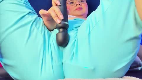 Snapshot of alicehott_05 chatting on 02.25.26 alicehott_05 online show from 02.25.26