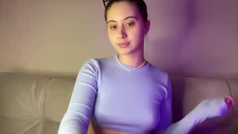 aliceinlustland online show from 02.23.26