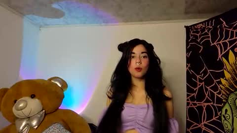 Snapshot of alicekingdom chatting on 11.24.25 Alicekingdom online show from 11.24.25