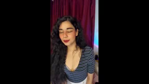 Snapshot of alicekingdom chatting on 02.12.26 Alicekingdom online show from 02.12.26