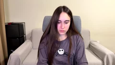 Snapshot of alicekollt chatting on 06.05.26 alicekollt online show from 06.05.26