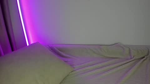 AliceLevine online show from 12.23.24