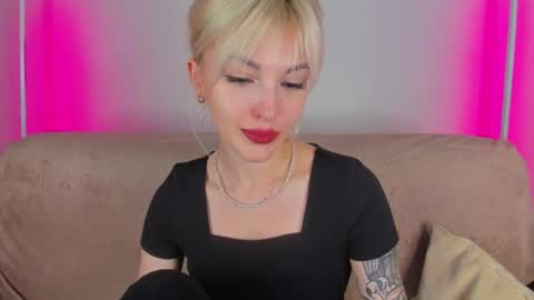 Snapshot of alicemonro chatting on 07.08.26 alicemonro online show from 07.08.26
