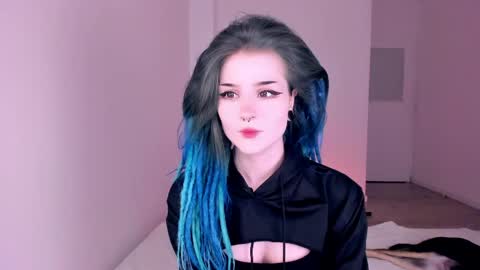 Snapshot of alicentity chatting on 05.31.26 Alice online show from 05.31.26