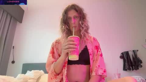 AlicePinkhead online show from 11.13.25