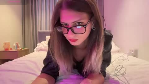 AlicePinkhead online show from 03.31.26