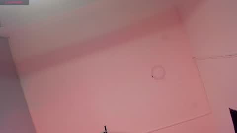 Snapshot of alicepoixxxon chatting on 10.20.25 ALICE  online show from 10.20.25