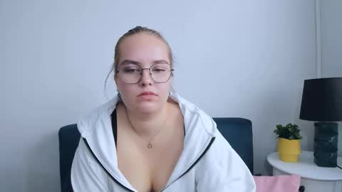 alicesensitive online show from 10.25.25