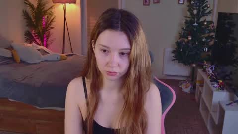 Snapshot of alicesis chatting on 02.18.25 Alice online show from 02.18.25