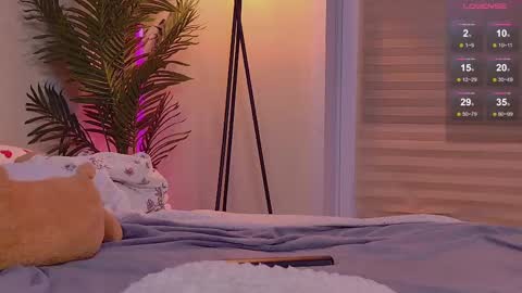 Snapshot of alicesis chatting on 02.27.25 Alice online show from 02.27.25