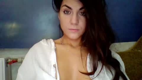 Snapshot of alicetailorrr chatting on 06.20.26 AliceTailorrr online show from 06.20.26