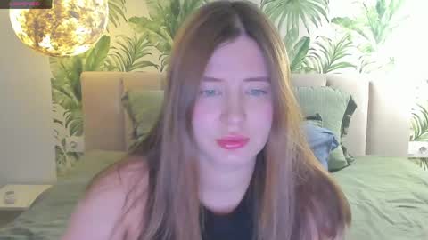 Snapshot of alicetuker chatting on 04.12.26 Alice online show from 04.12.26