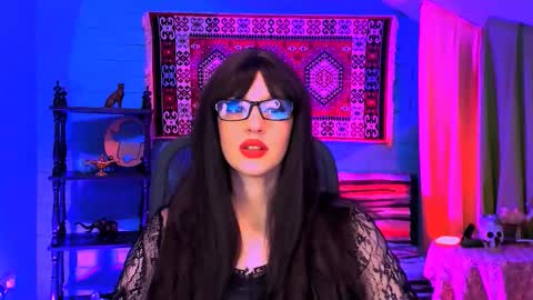 Snapshot of alicewelch_ chatting on 10.08.25 alicewelch_ online show from 10.08.25
