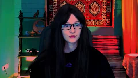Snapshot of alicewelch_ chatting on 10.10.25 alicewelch_ online show from 10.10.25