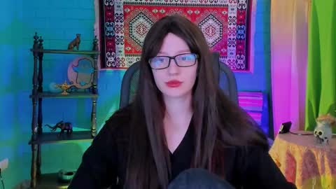 Snapshot of alicewelch_ chatting on 10.19.25 alicewelch_ online show from 10.19.25