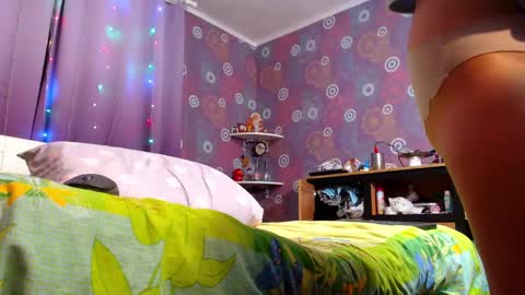 alicewetsquirt online show from 01.06.25