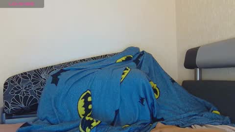 AliceWoolfy online show from 11.24.25