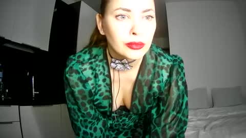 Snapshot of alicexfresh chatting on 03.09.25 AlicexFresh online show from 03.09.25