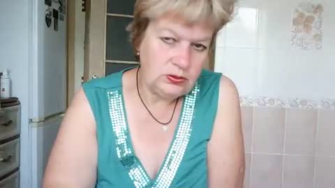 Snapshot of alicexmistress chatting on 10.04.25 Alicexmistress online show from 10.04.25