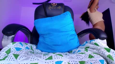 Alicia Kyse  online show from 02.14.26