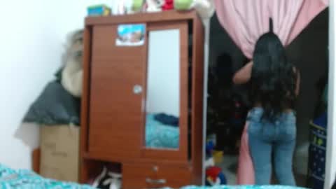 Snapshot of alicia_va chatting on 01.08.25 Alice online show from 01.08.25