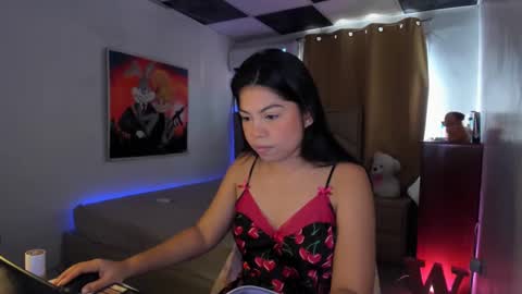 Snapshot of aliciabiden chatting on 12.01.24 aliciabiden online show from 12.01.24