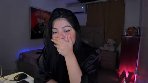 Snapshot of aliciabiden chatting on 12.04.24 aliciabiden online show from 12.04.24