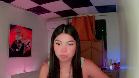 Snapshot of aliciabiden chatting on 01.17.25 aliciabiden online show from 01.17.25