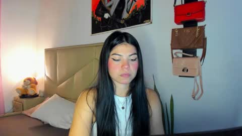 Snapshot of aliciabiden chatting on 09.14.25 aliciabiden online show from 09.14.25