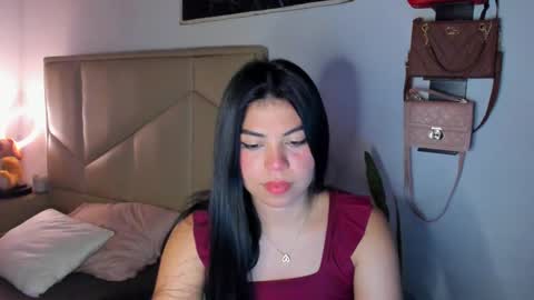 Snapshot of aliciabiden chatting on 09.24.25 aliciabiden online show from 09.24.25