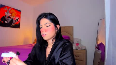 Snapshot of aliciabiden chatting on 04.18.26 aliciabiden online show from 04.18.26