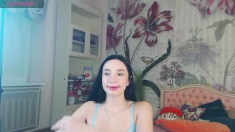 Snapshot of aliciabow chatting on 12.20.24 Veronica online show from 12.20.24