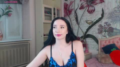 Snapshot of aliciabow chatting on 02.20.25 Veronica online show from 02.20.25