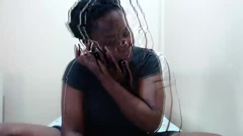 Snapshot of alicialust1 chatting on 02.16.25 alicialust1 online show from 02.16.25