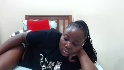 Snapshot of alicialust1 chatting on 02.16.25 alicialust1 online show from 02.16.25