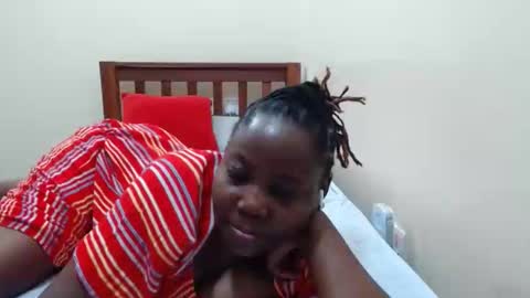 Snapshot of alicialust1 chatting on 02.19.25 alicialust1 online show from 02.19.25