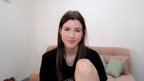Snapshot of alicianoveli chatting on 12.03.24 alicianoveli online show from 12.03.24