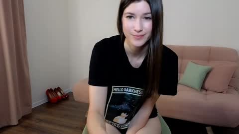 Snapshot of alicianoveli chatting on 12.04.24 alicianoveli online show from 12.04.24