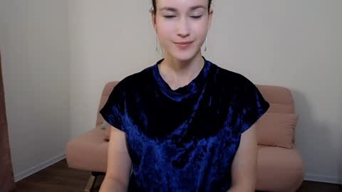 Snapshot of alicianoveli chatting on 12.09.24 alicianoveli online show from 12.09.24