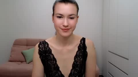 Snapshot of alicianoveli chatting on 01.20.25 alicianoveli online show from 01.20.25