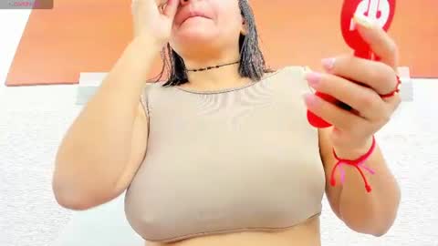 Snapshot of alicie_green chatting on 06.11.26 im tutti online show from 06.11.26