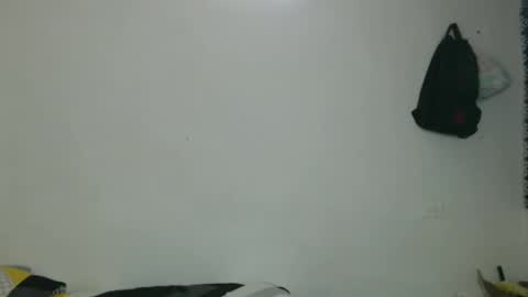 Snapshot of alicie_sexy_hot_20 chatting on 02.14.25 ana online show from 02.14.25