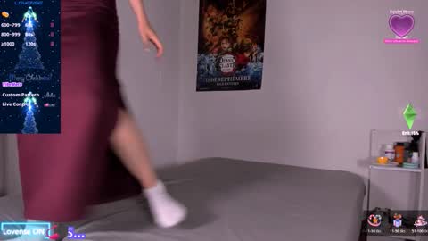 Aiko  Independent Model  online show from 11.28.25