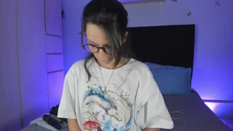 Snapshot of alien_universe chatting on 07.17.26 Aiko Independent Model online show from 07.17.26