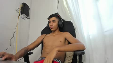 Snapshot of alienbigcock_01 chatting on 06.22.26 My name is Andrs and Im 18 years old. online show from 06.22.26